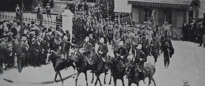 German Prisoners arrive at Roanne, 1914 