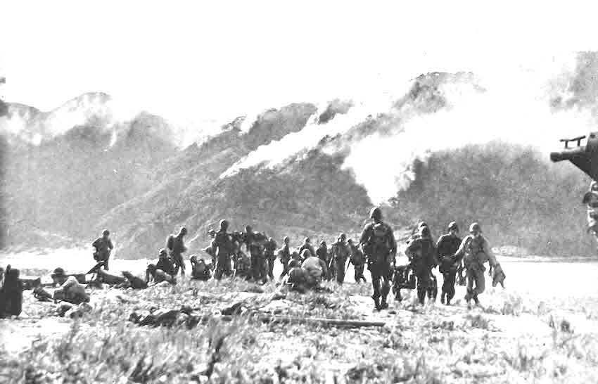 US 77th Division on Geruma Shima 