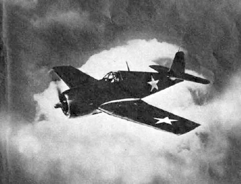Grumman F6F Hellcat from the left 