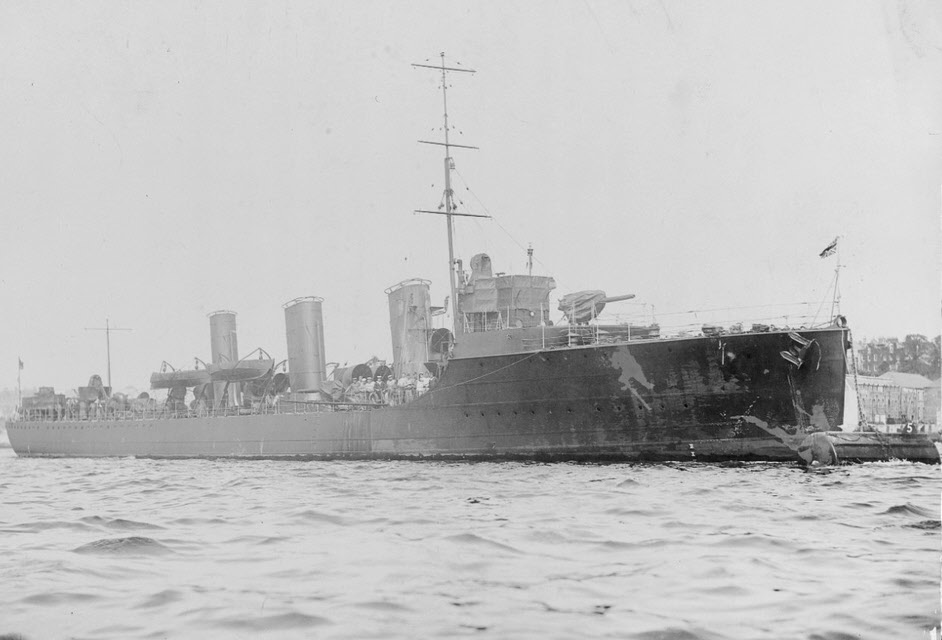 HMS Beagle from the right 