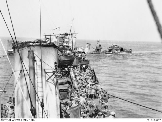 HMS Defender seen sinking from HMS Vendetta