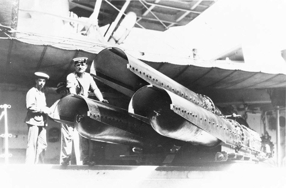 Triple torpodo tubes on HMS Durban 