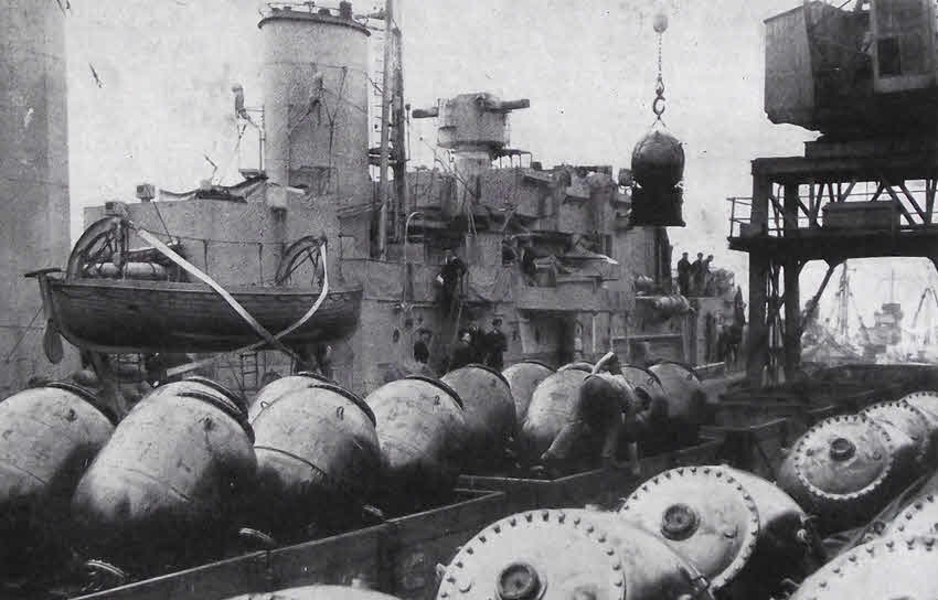 Mines for HMS Manxman 