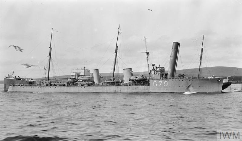 HMS Sabrina from the right 
