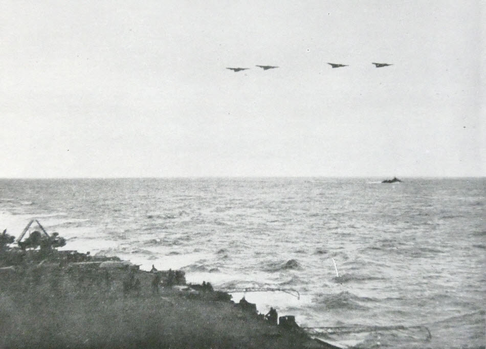 Barracudas return to HMS Victorious 