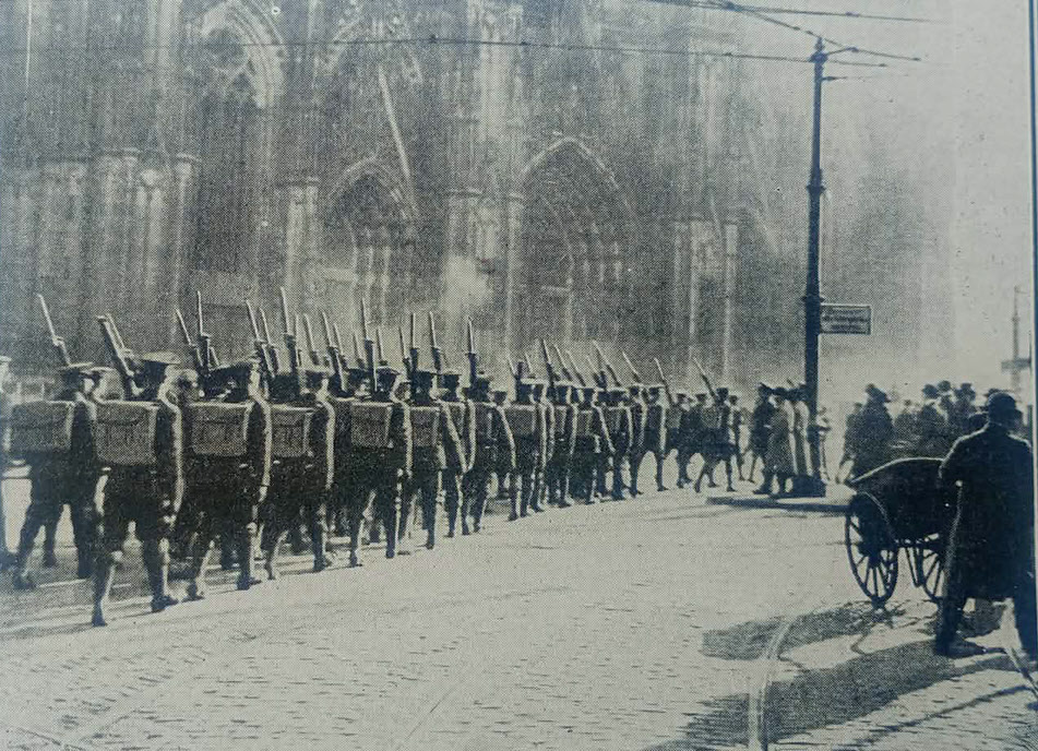 Irish Guards Passing Cologne Cathedral 