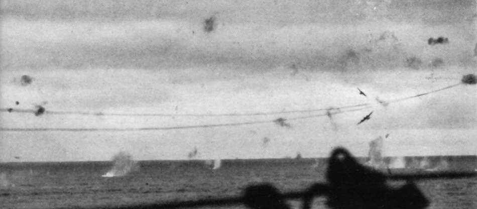 Junkers Ju88 attacking convoy 