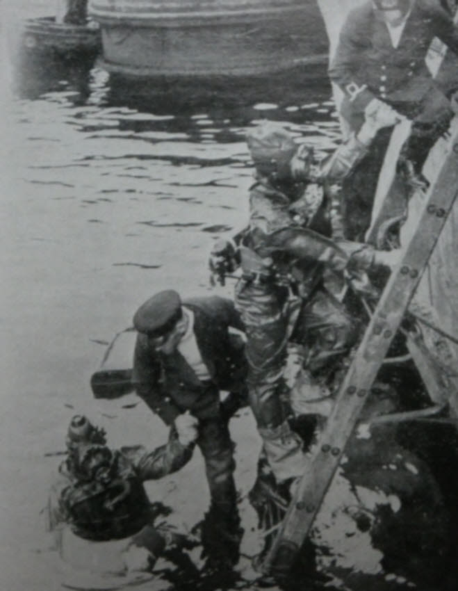 Exiting a Human Torpedo 