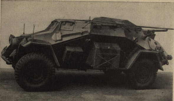 Leichter Panzerfunkwagen Sd.Kfz 261 from the left 