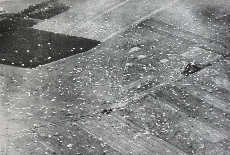 Parachutes on Drop Zone X, Market Garden 