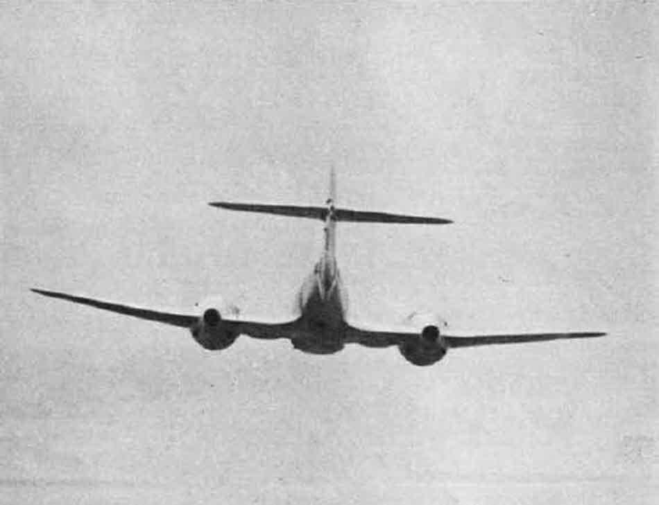 Gloster Meteor F1 from the rear 