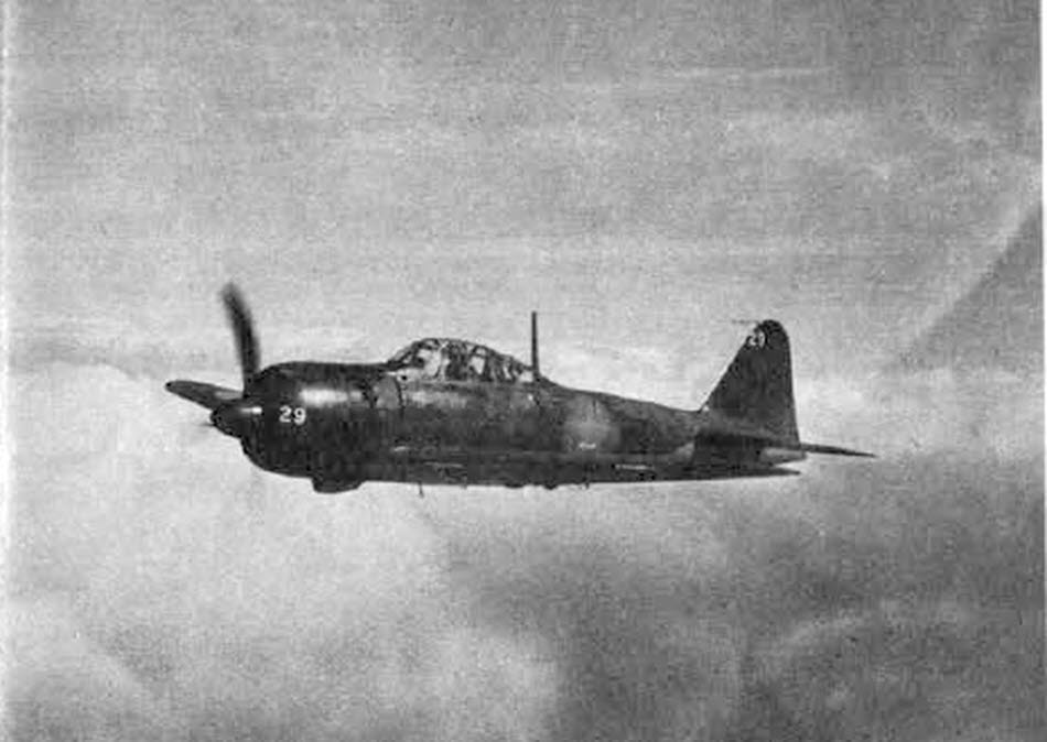 Mitsubishi A6M5 from the left 