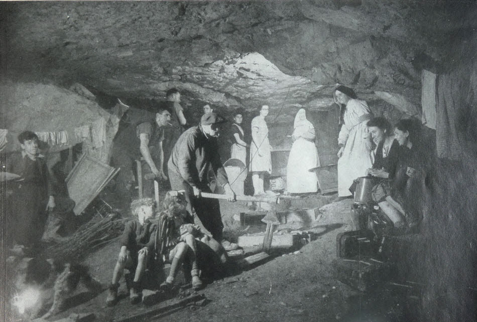 Kitchen in Quarry near Fleury-sur-Orne 