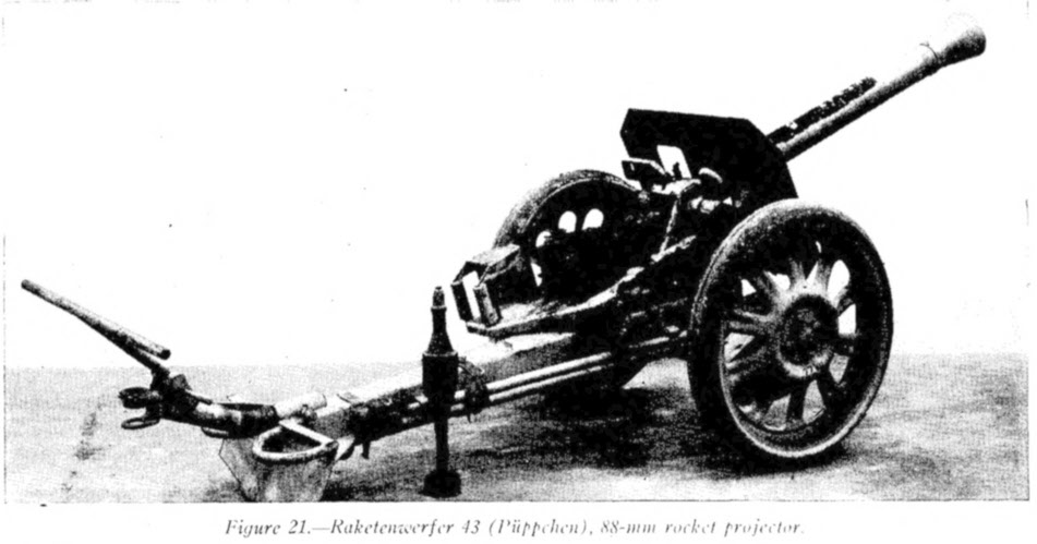 Raketenwerfer 43 from the right 