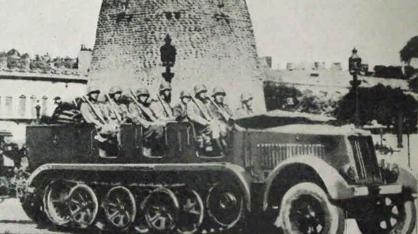 Sd.Kfz 7 Half Track in Paris 1940 