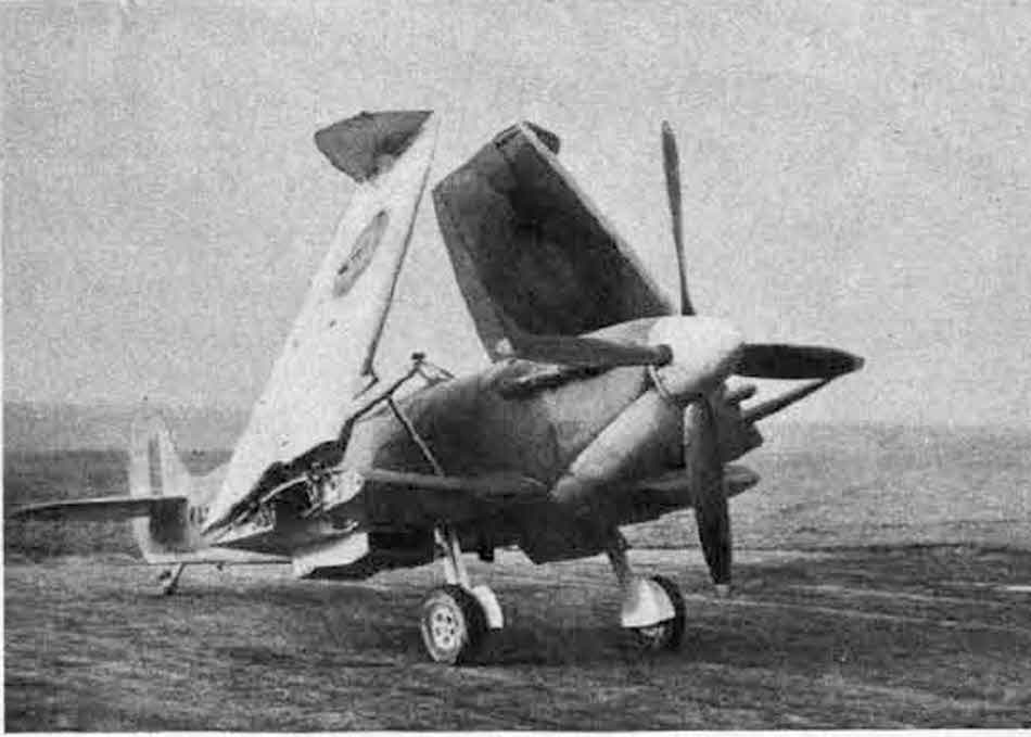 Seafire III with folded wings 
