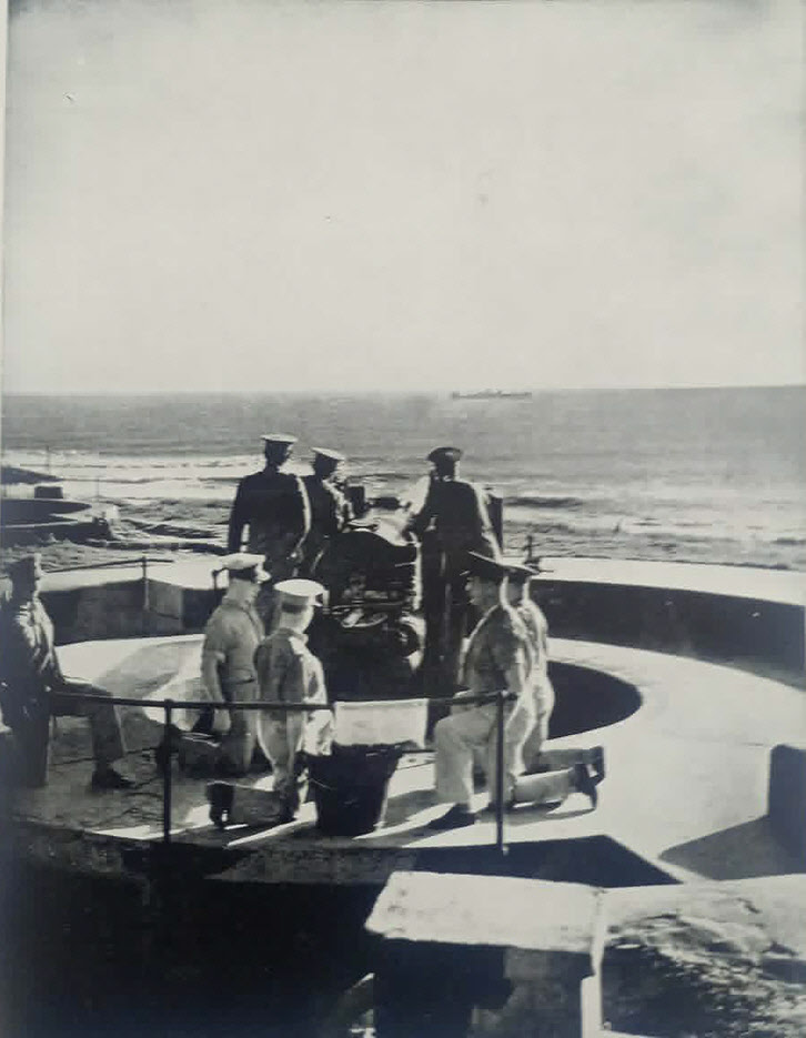 Gun of South African Coast Artillery covering incoming ship 