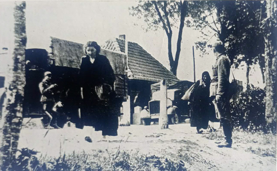 Soviet civilians evacuating village, 1941 