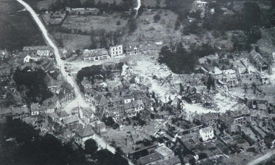 Aerial photograph of St. Sauveur-le-Vicomte 