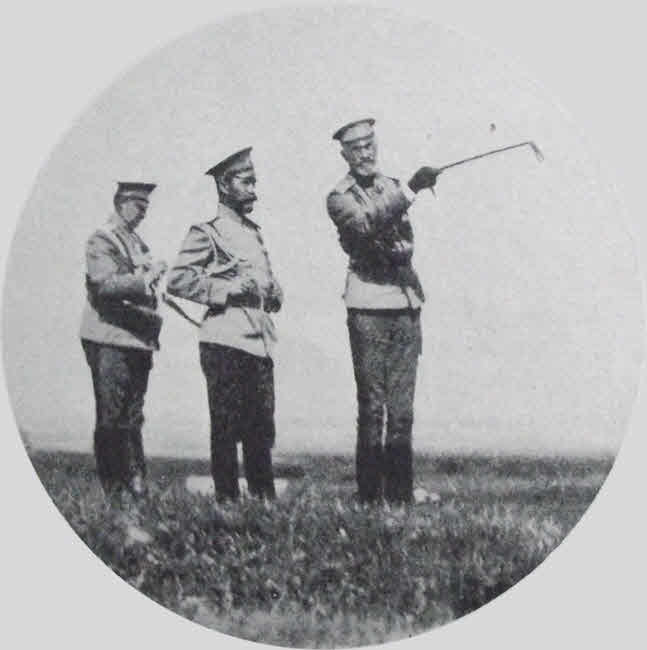 Tsar Nicholas II and Grand Duke Nicholas 