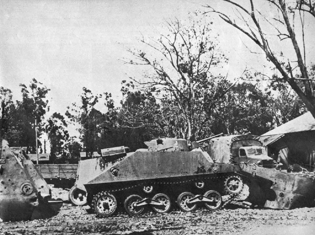 Type 2 Ka Mi amphibious tank from the right 