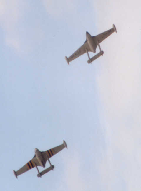 de Havilland Venom in flight (1 of 3) 
