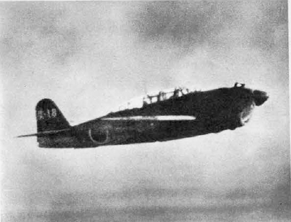 Yokosuka D4Y1/ D4Y2 Suisei ‘Judy’ from the right 
